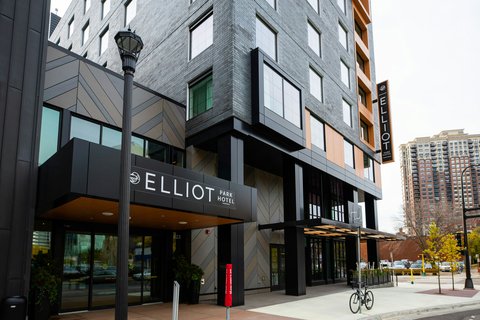 Elliot Park Hotel - dog-friendly hotel in Minneapolis Minnesota