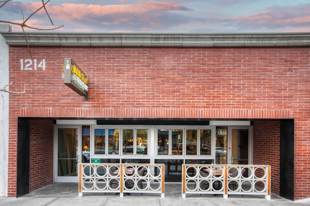 10 Best Dog-Friendly Restaurants in Las Vegas (2025)