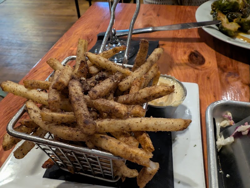 Browndog Barlor & Restaurant photo 3