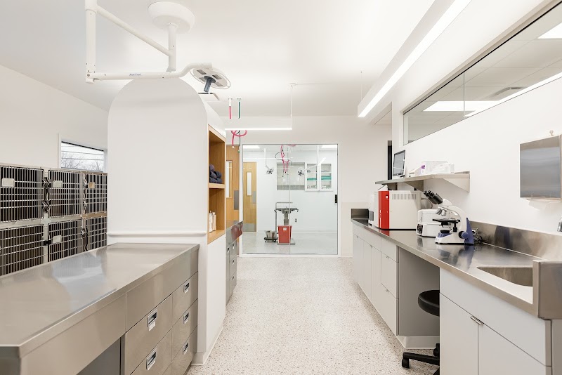 Burrwood Veterinary photo 2