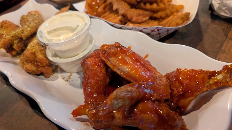 Crosstown Pub & Grill Naperville photo 3