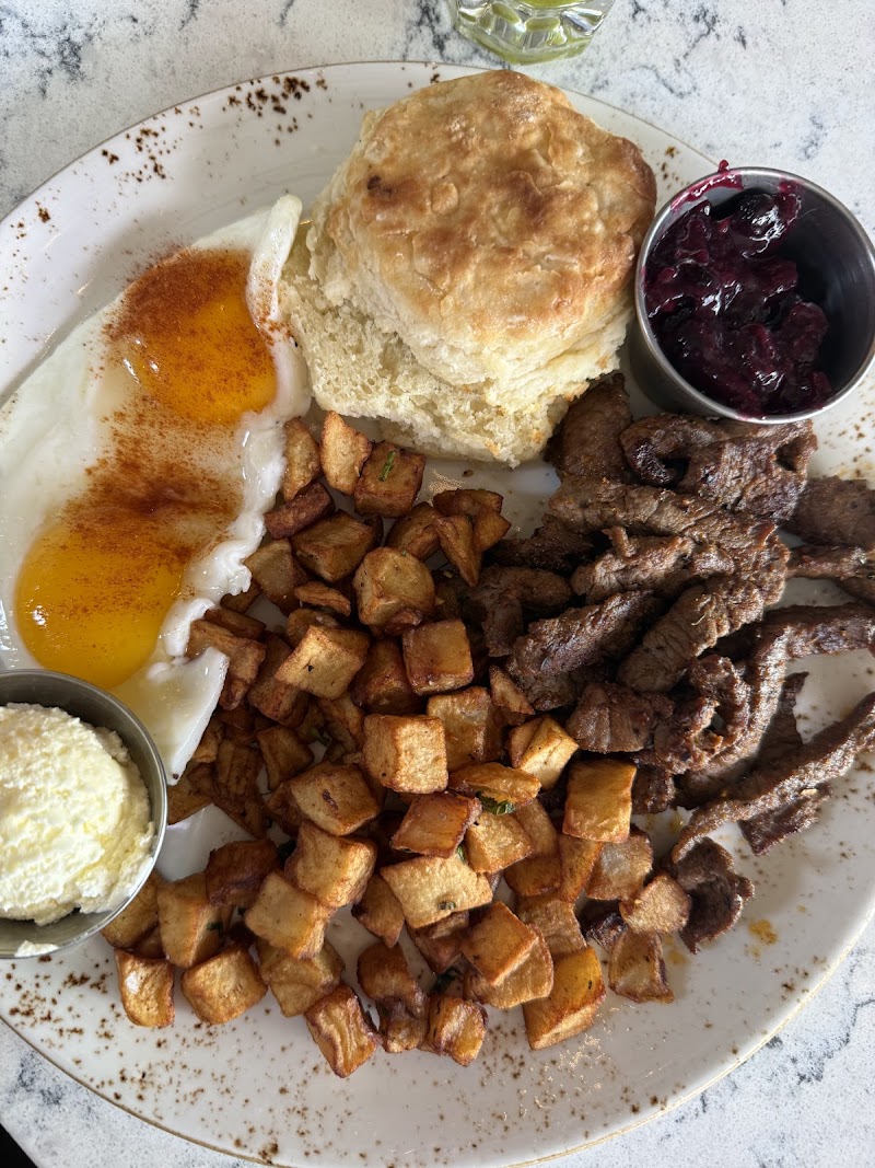 The Garden Table photo 3