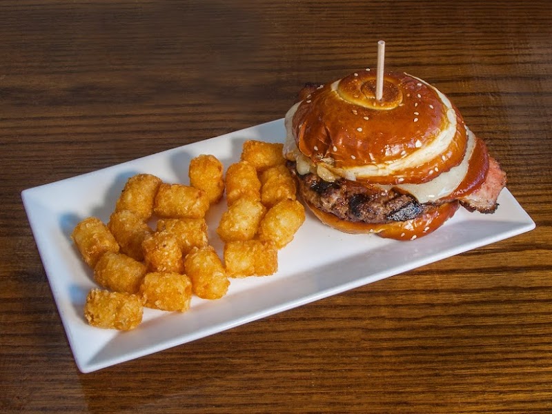 Sidecar Supper Club and Beer Garden photo 3