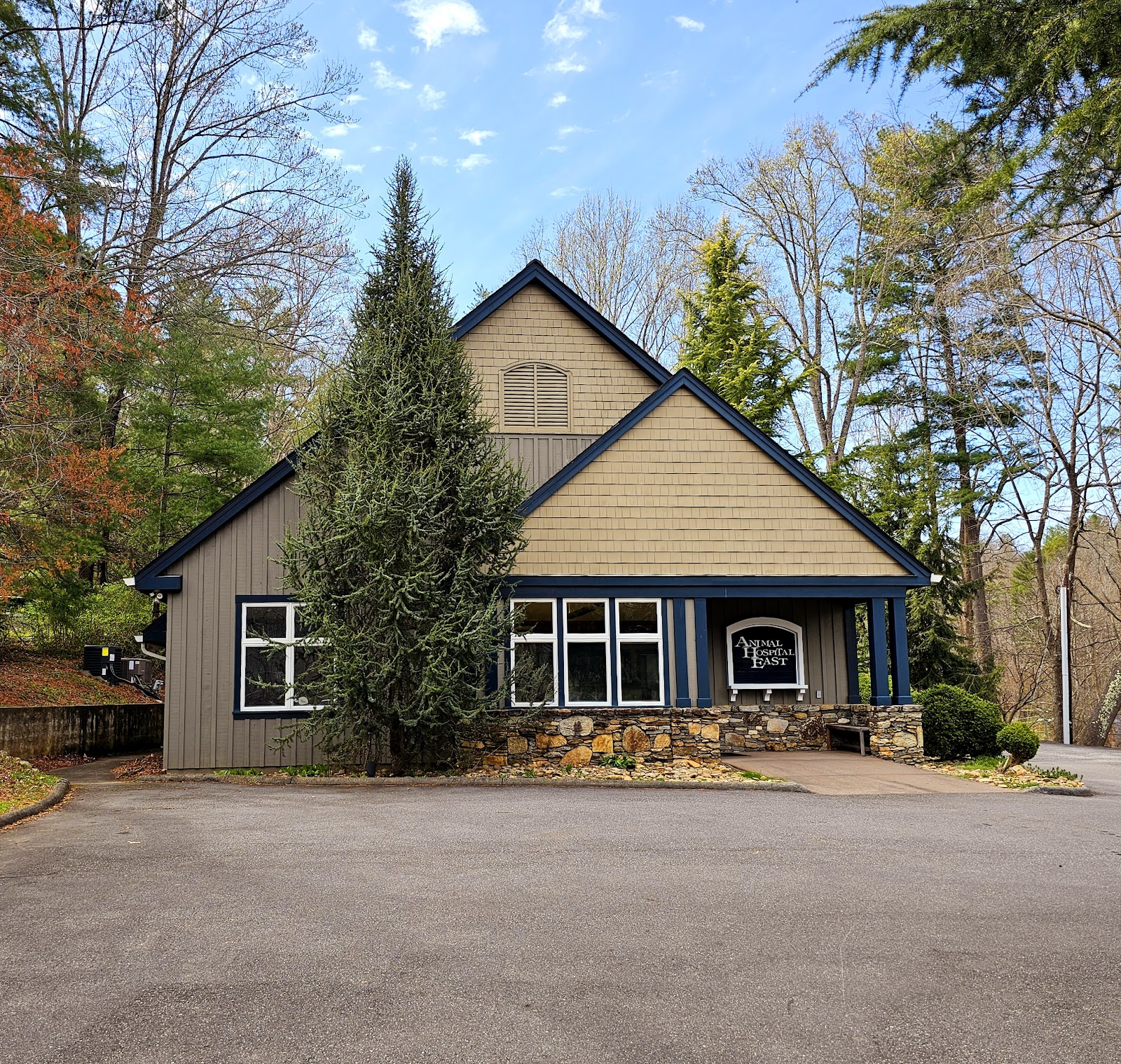 Animal Hospital East