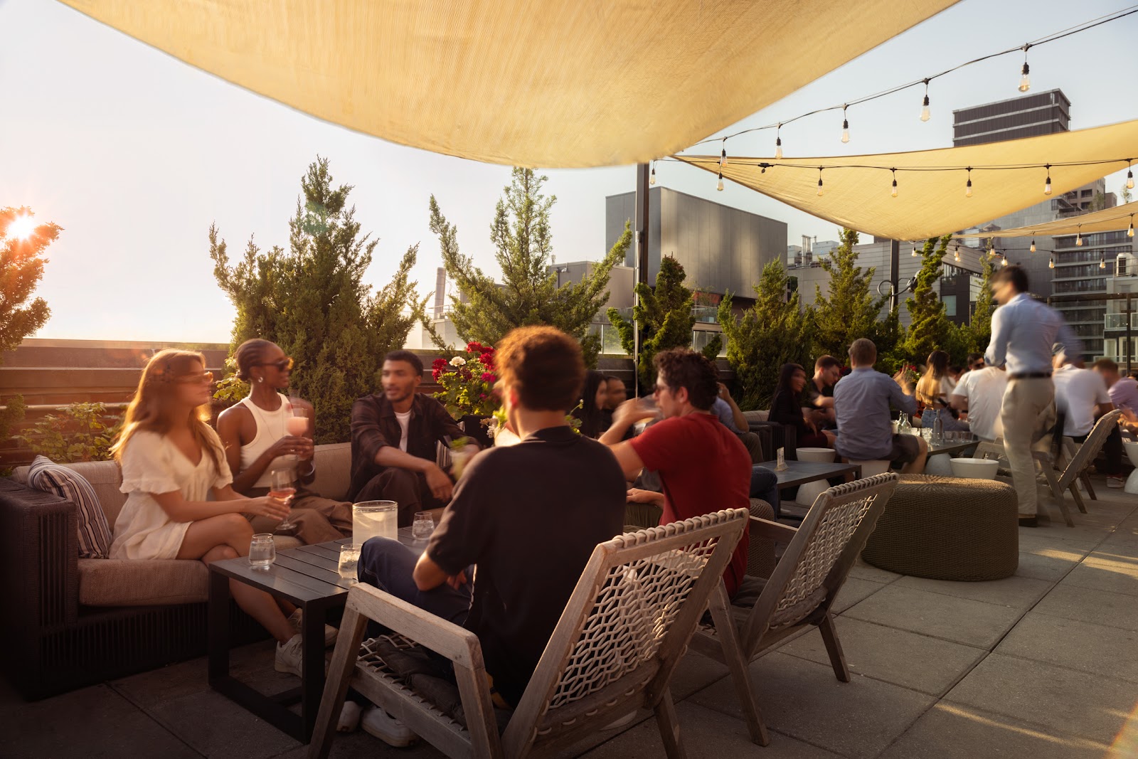 ART SoHo - Soho Rooftop Bars, NYC (Arlo Soho)