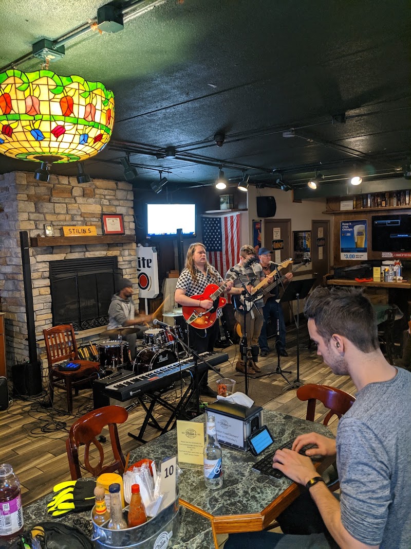 Stilin's Neighborhood Pub & Grill photo 3