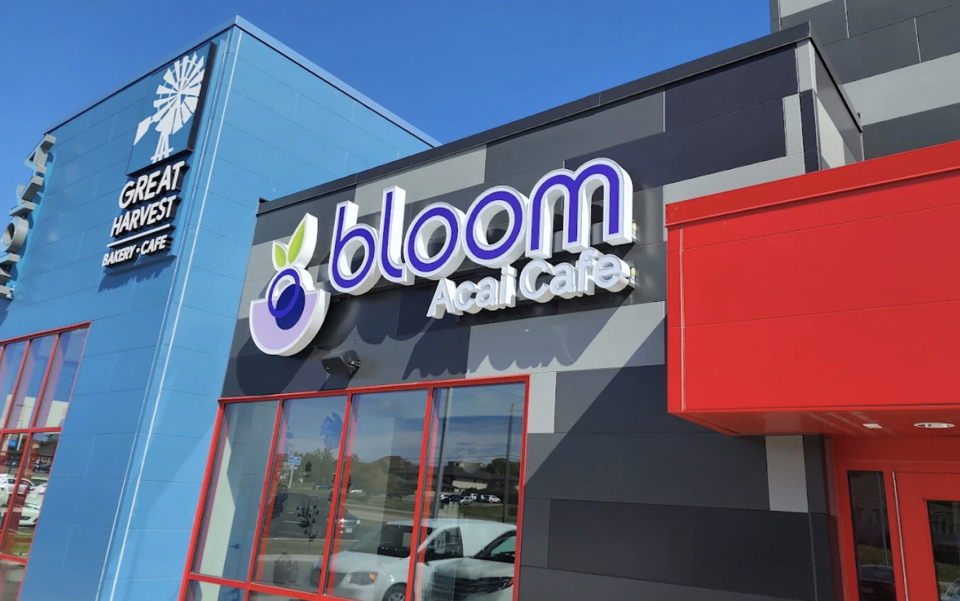 Bloom Acai Cafe