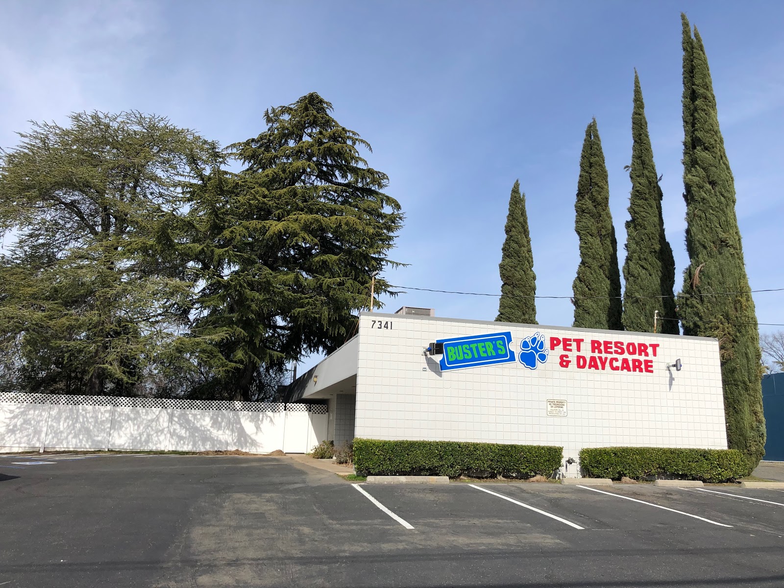 Buster’s Pet Resort & Daycare