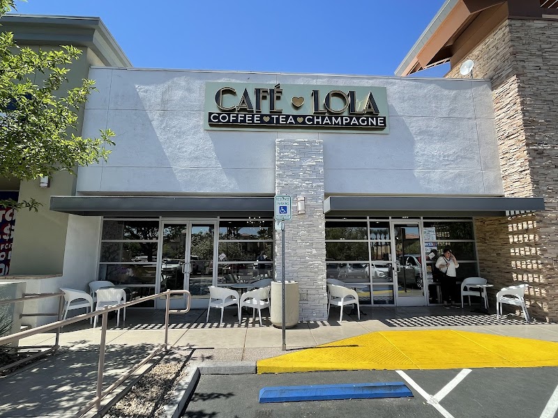 Café Lola