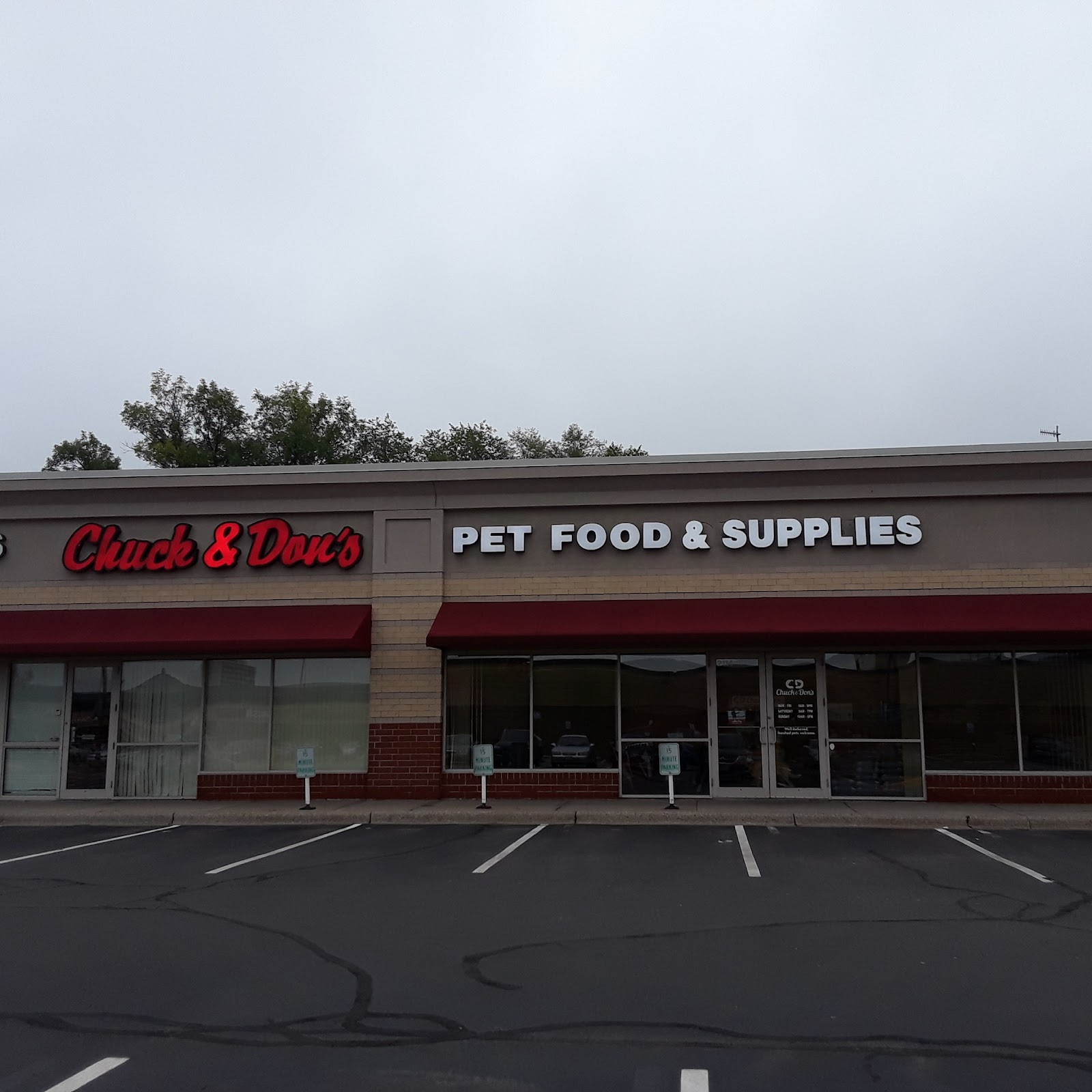 Chuck & Don's Pet Food & Supplies - St. Paul