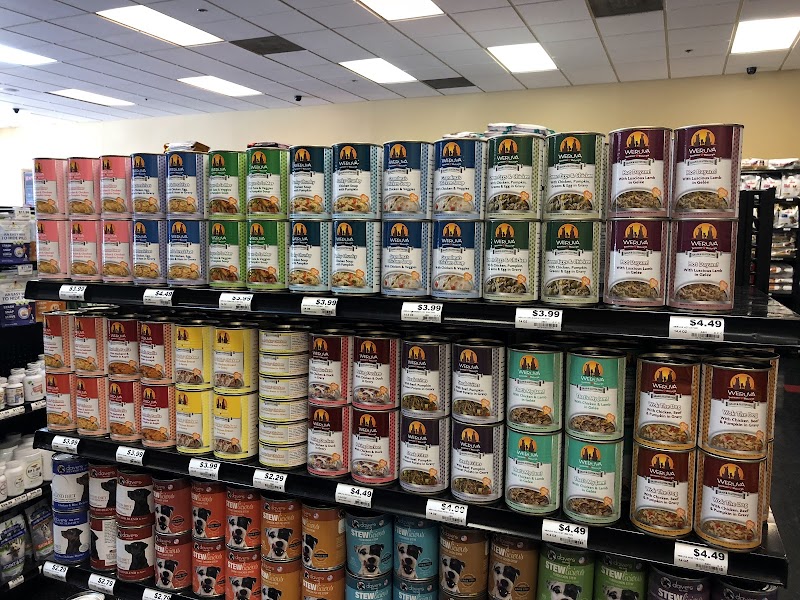 Chuck & Don's Pet Food & Supplies photo 2