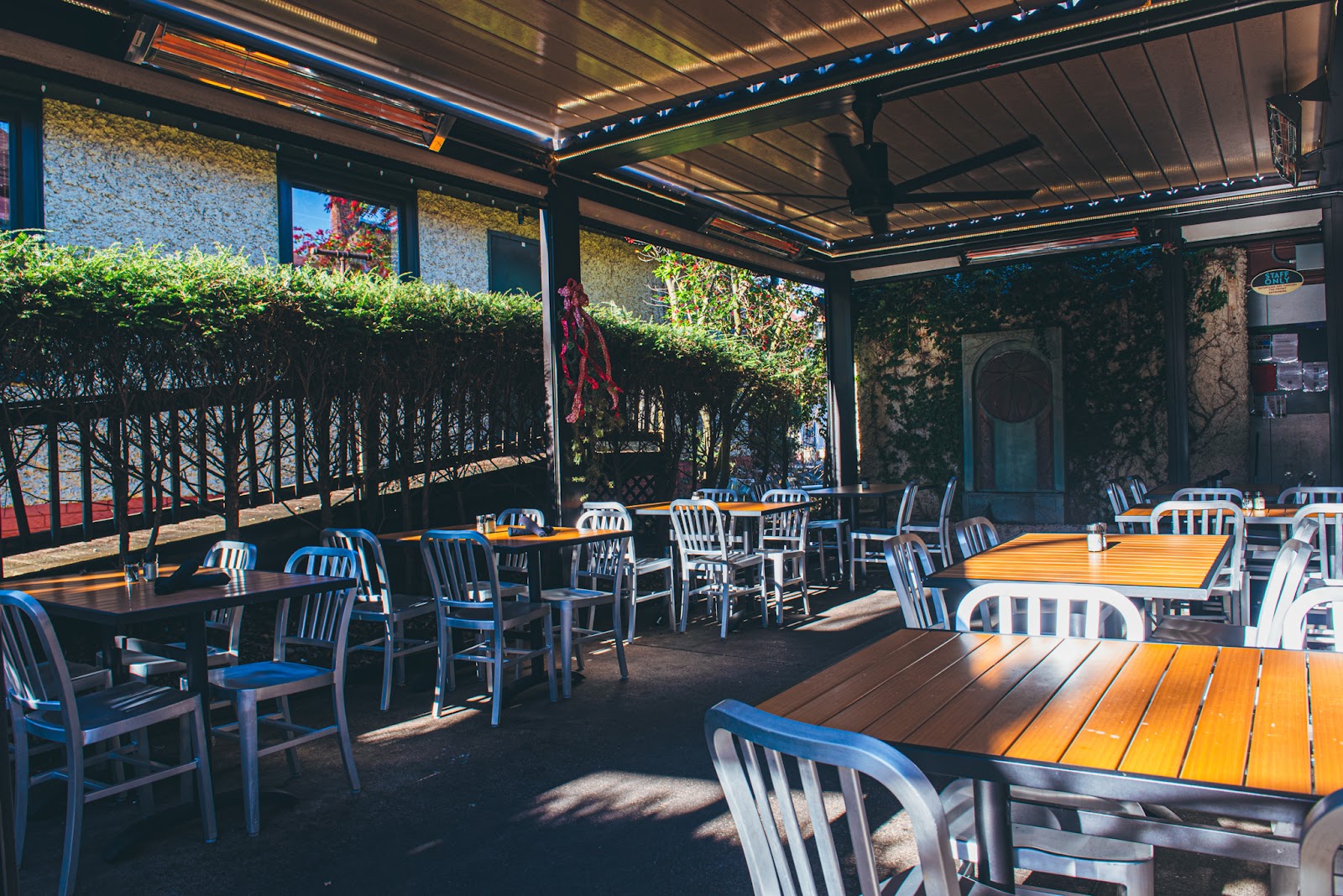 Corner Kitchen