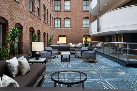 Courtyard by Marriott Philadelphia Downtown