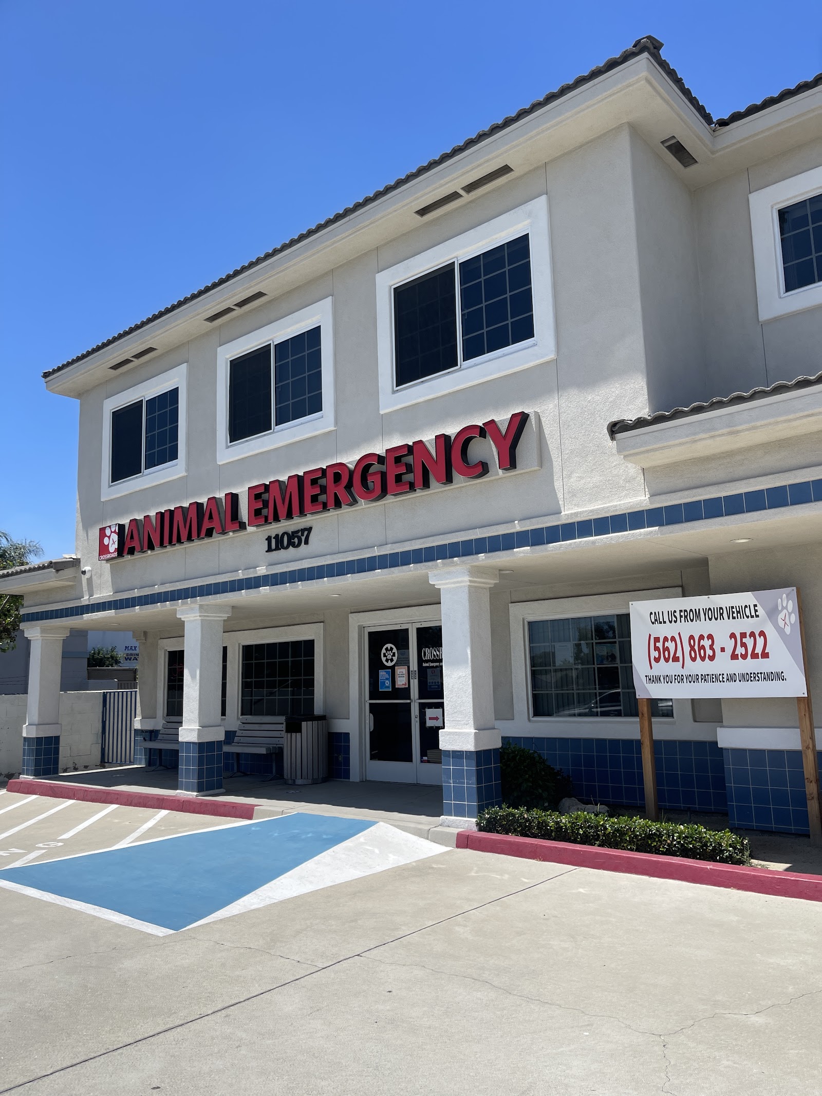 Crossroads Animal Emergency (Norwalk), A Thrive Pet Healthcare Partner