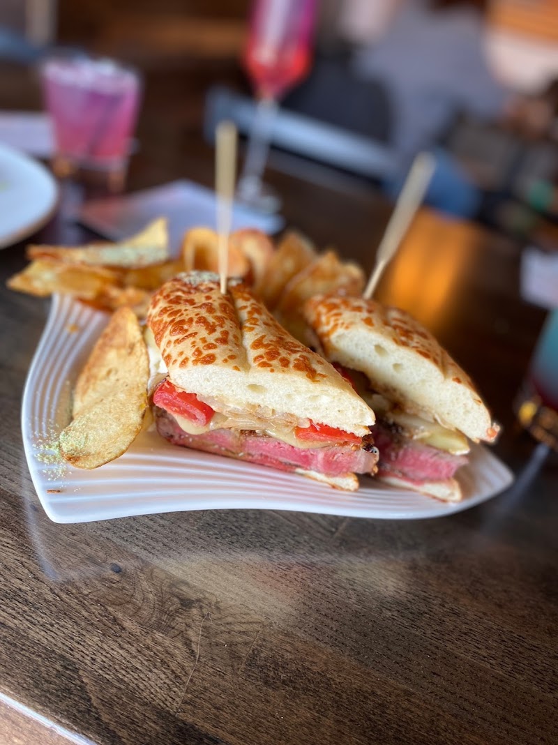 The Hive Tavern and Eatery photo 2