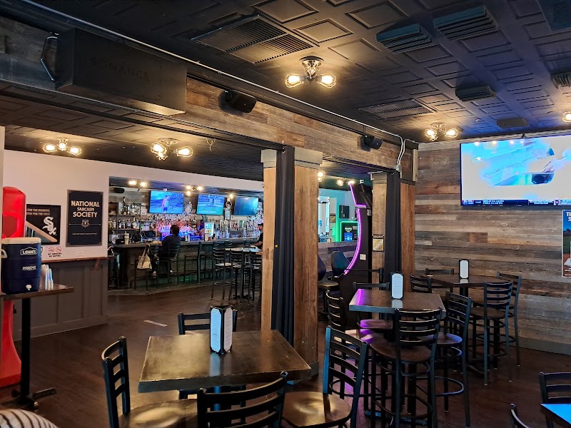 The Hive Tavern and Eatery photo 3