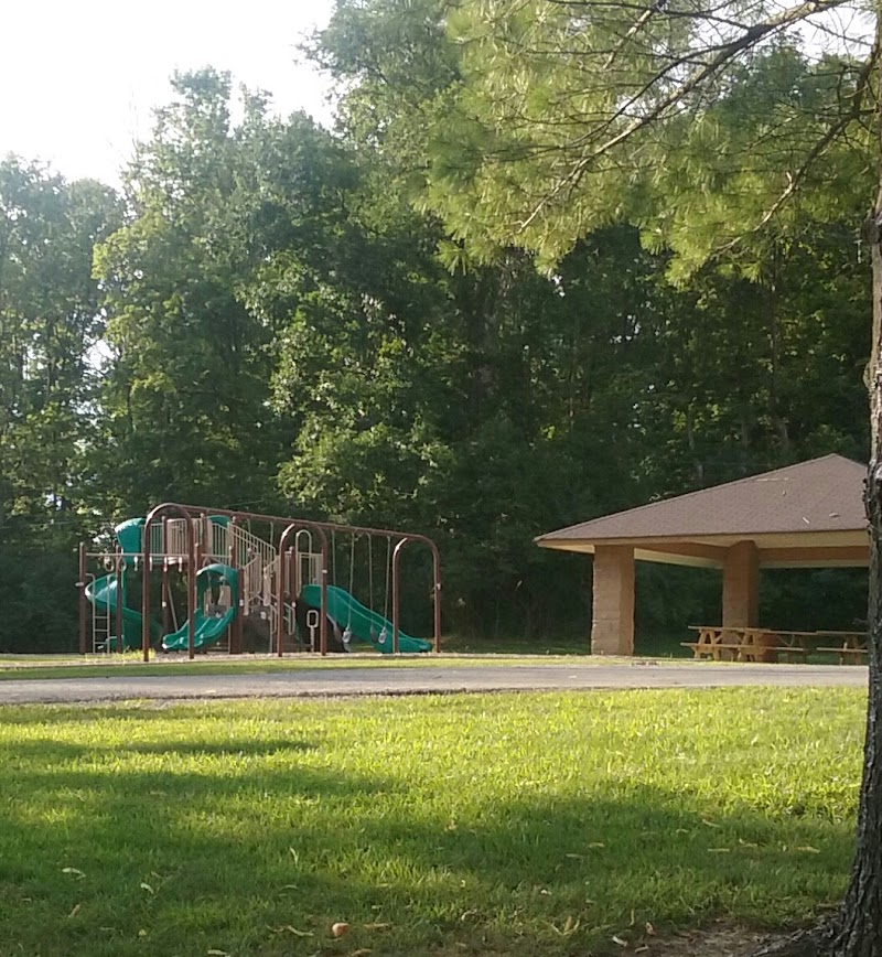 Louis J. Jenn Memorial Park photo 3