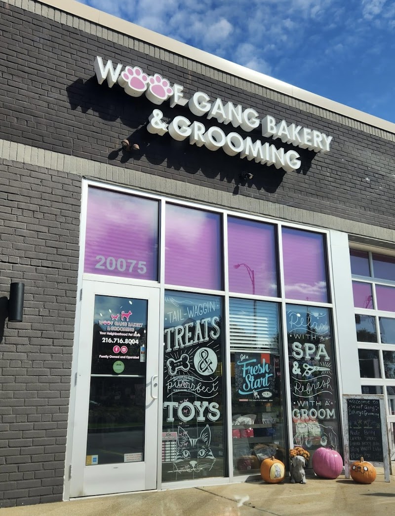 Woof Gang Bakery & Grooming Van Aken photo 2