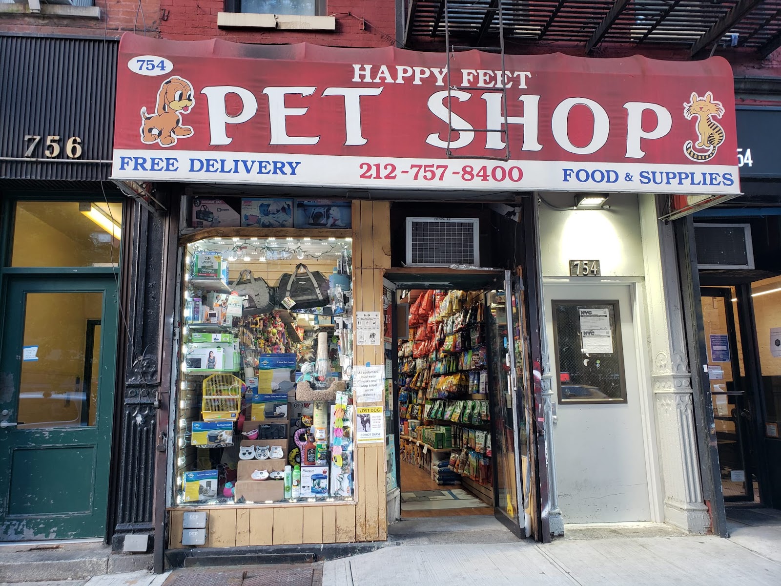 Happy Feet Pet Shop