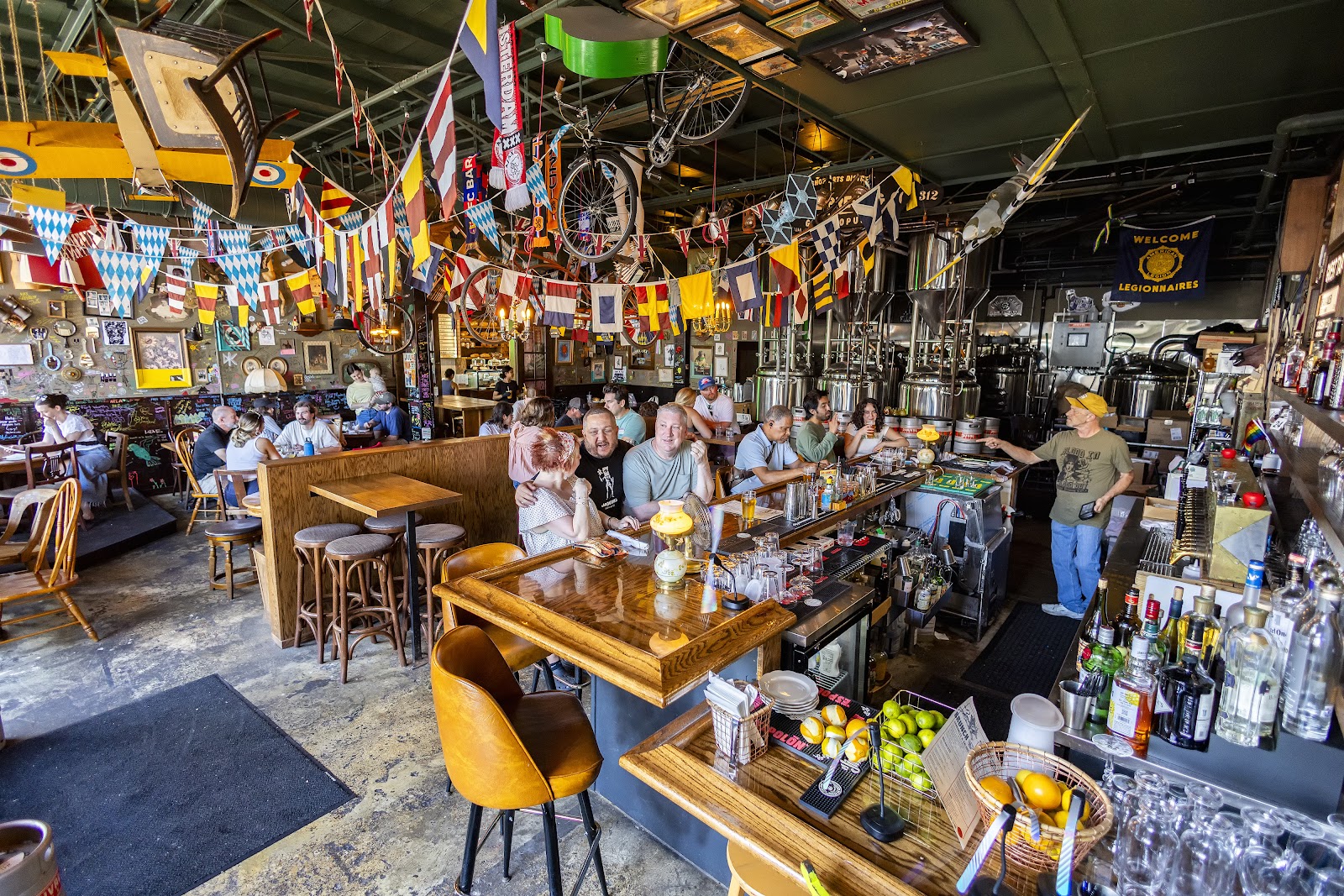 Jaquval Gastropub & Brewery