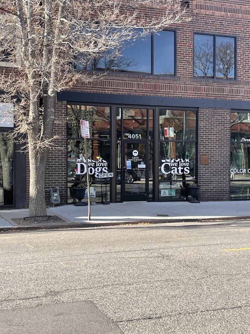 Lily's Baths & Biscuits