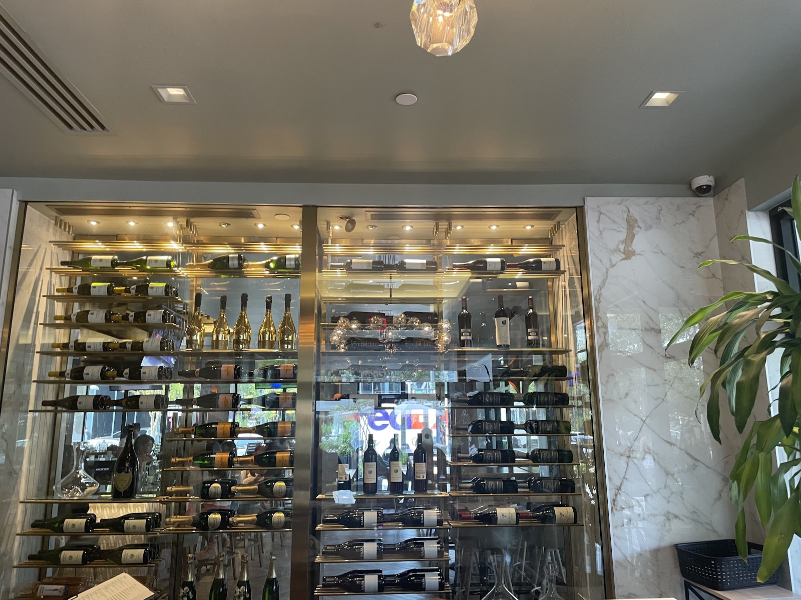 Moxies Miami Restaurant