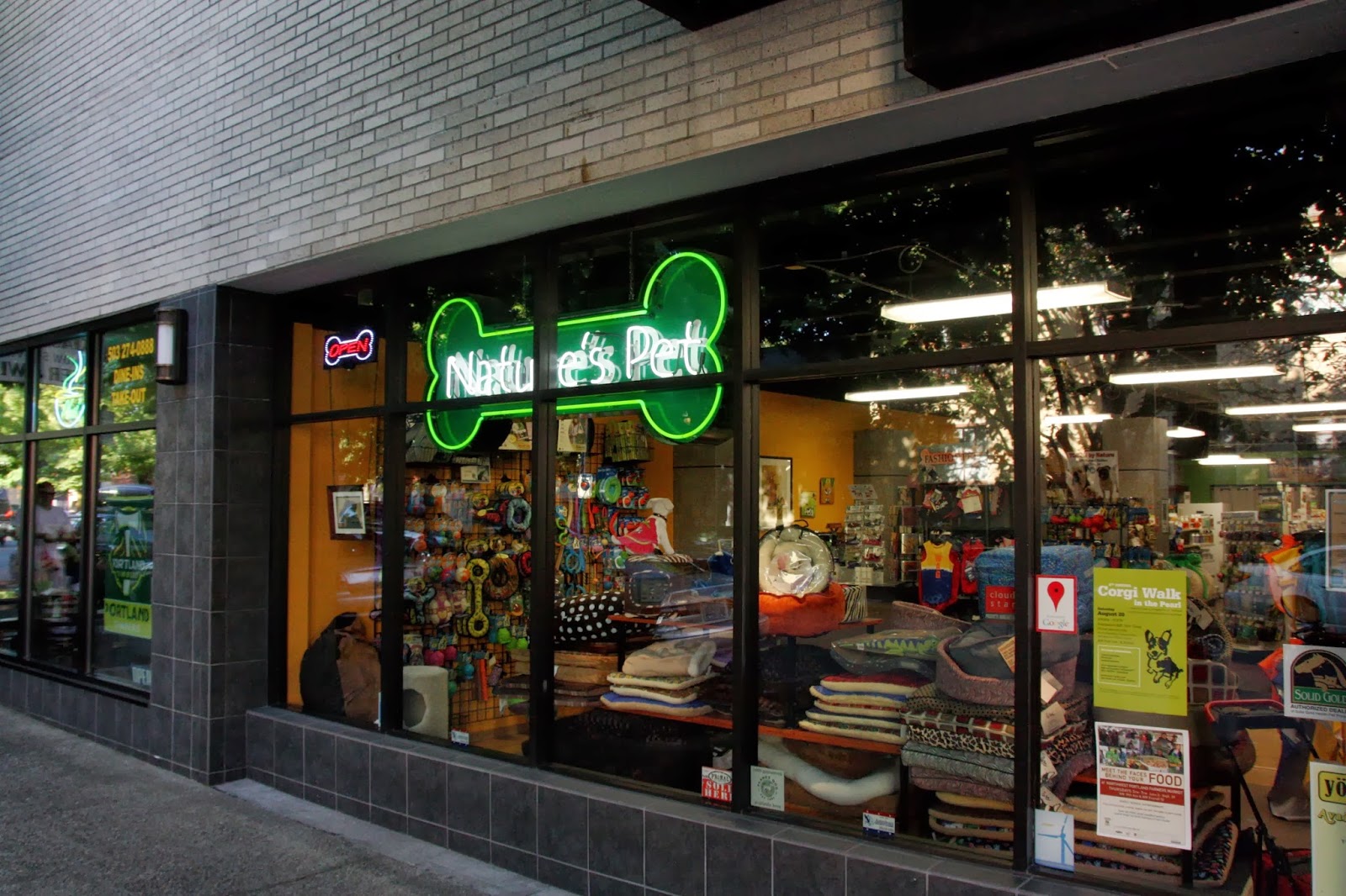 Nature's Pet Market NW Portland