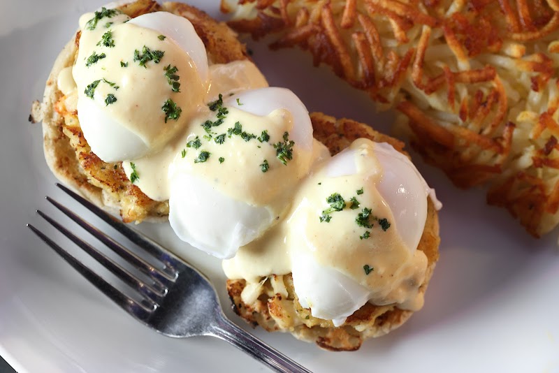 Peppermill Restaurant and Fireside Lounge photo 3