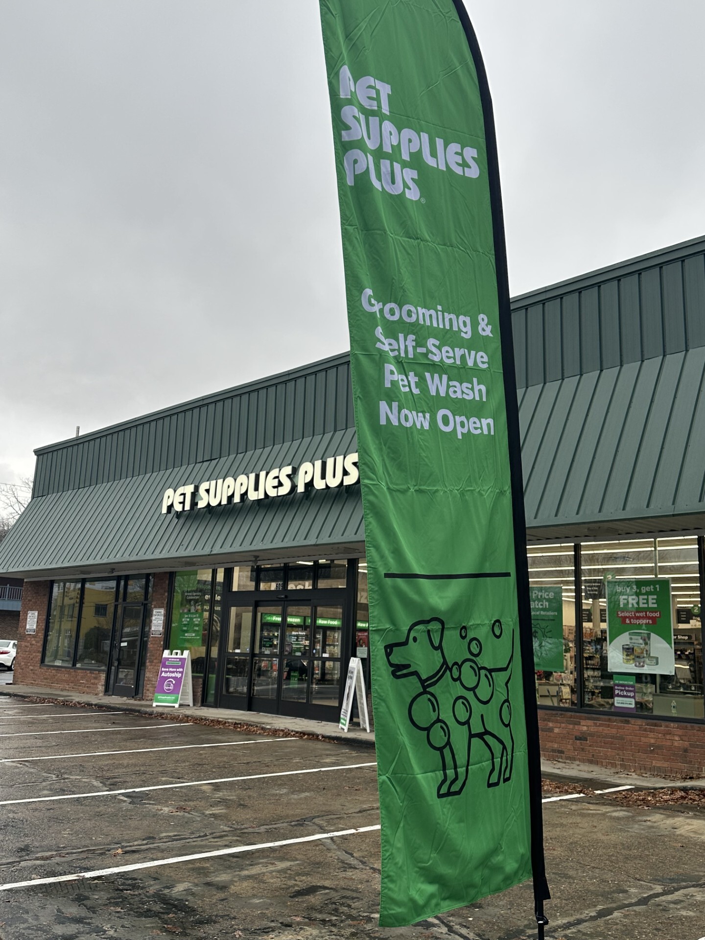 Pet Supplies Plus