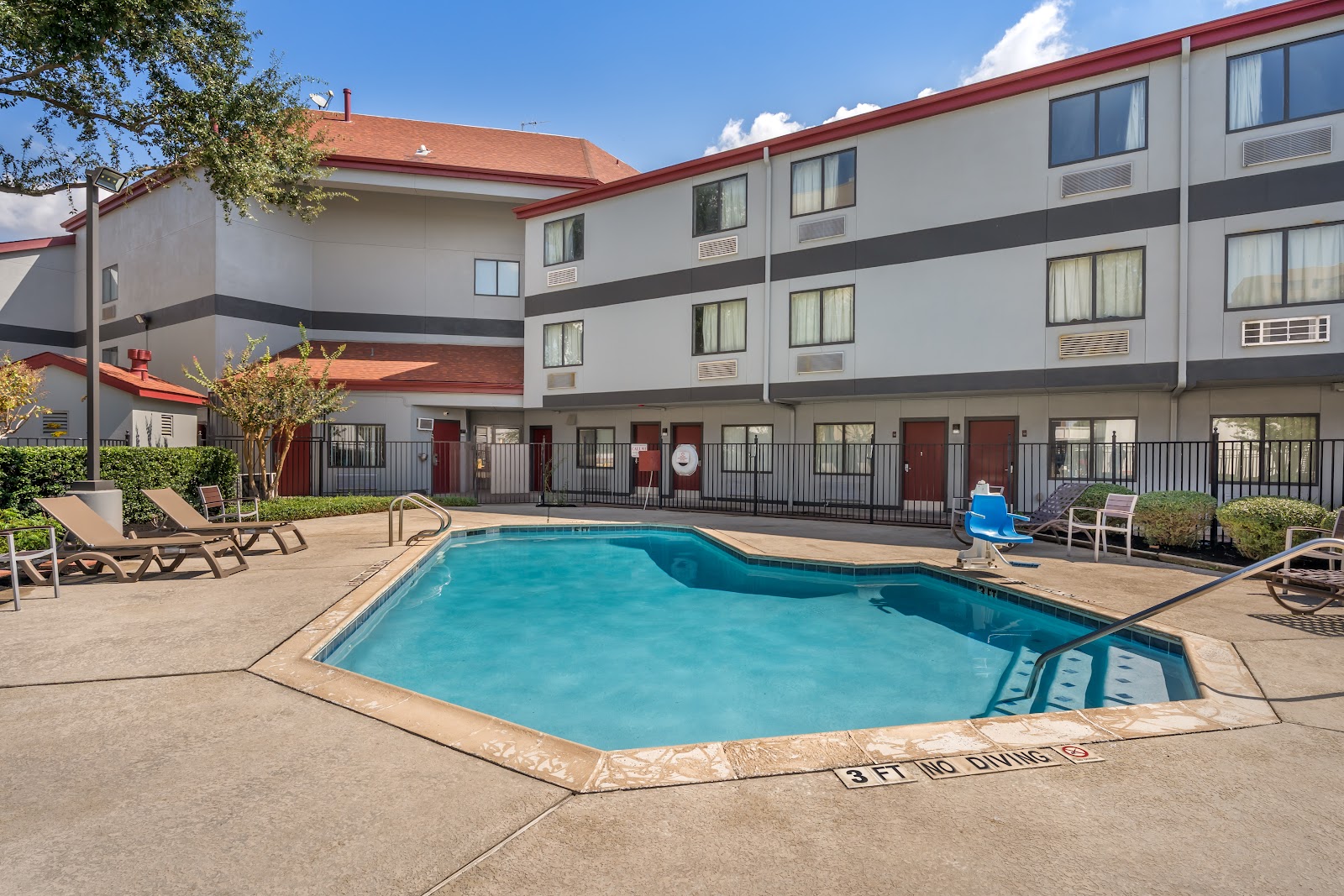 Red Roof Inn Houston - Brookhollow