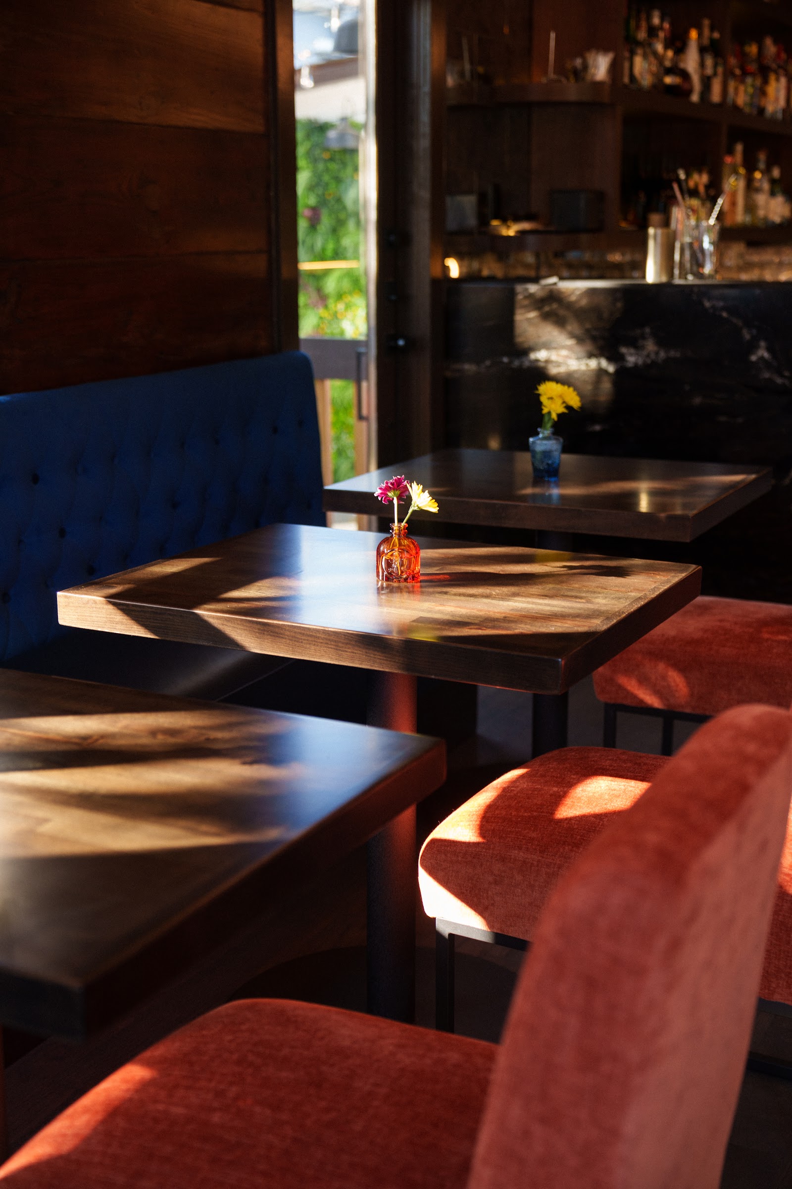 Rivas Coffee, Cocktails & Kitchen