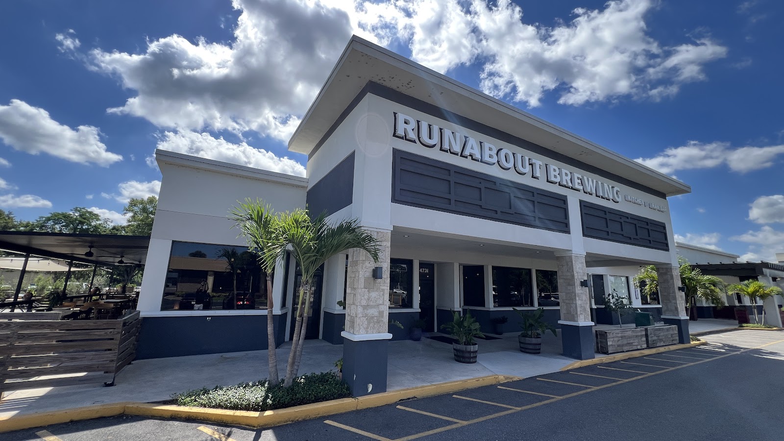 Runabout Brewing-Kitchen-Rawbar