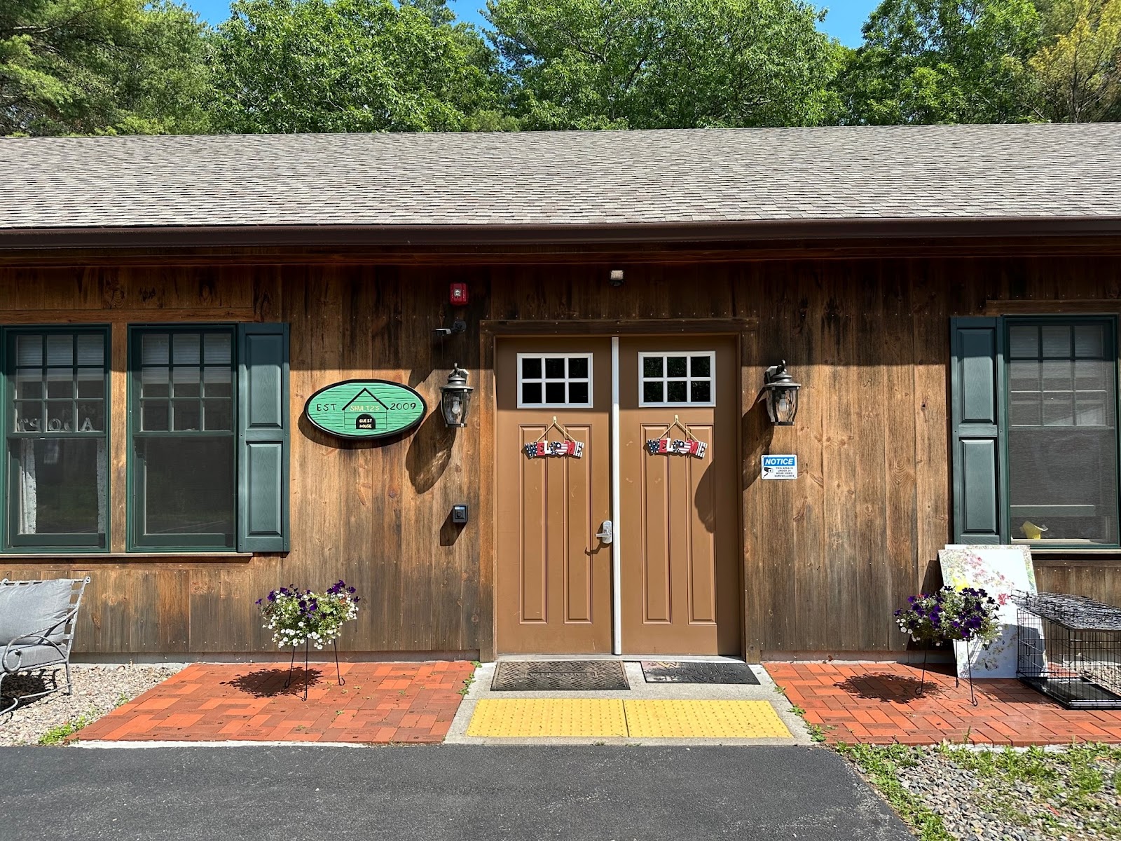 Shultz’s Guest House