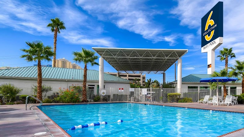 Studio 6 Suites Las Vegas, NV - Tropicana photo 3