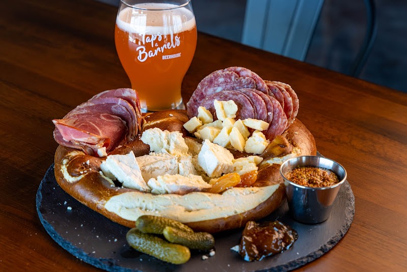 Taps & Barrels Beerhouse photo 2