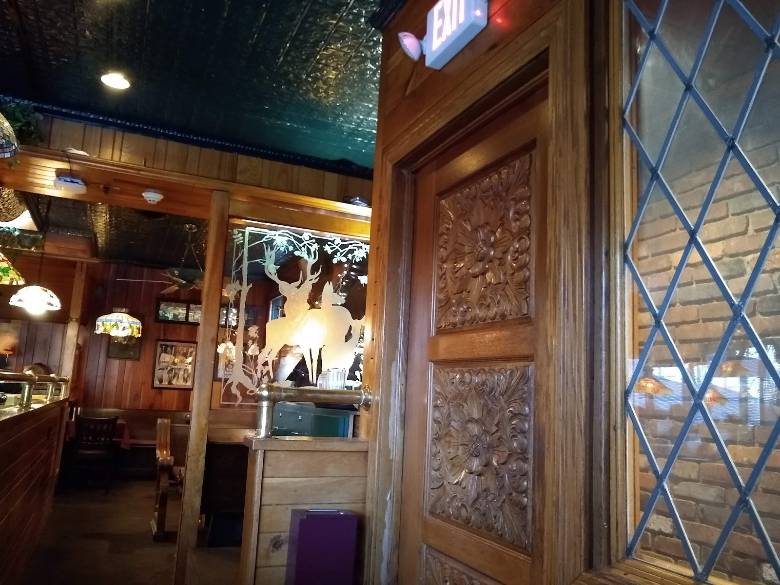 The Woods Restaurant and Lounge | Italian