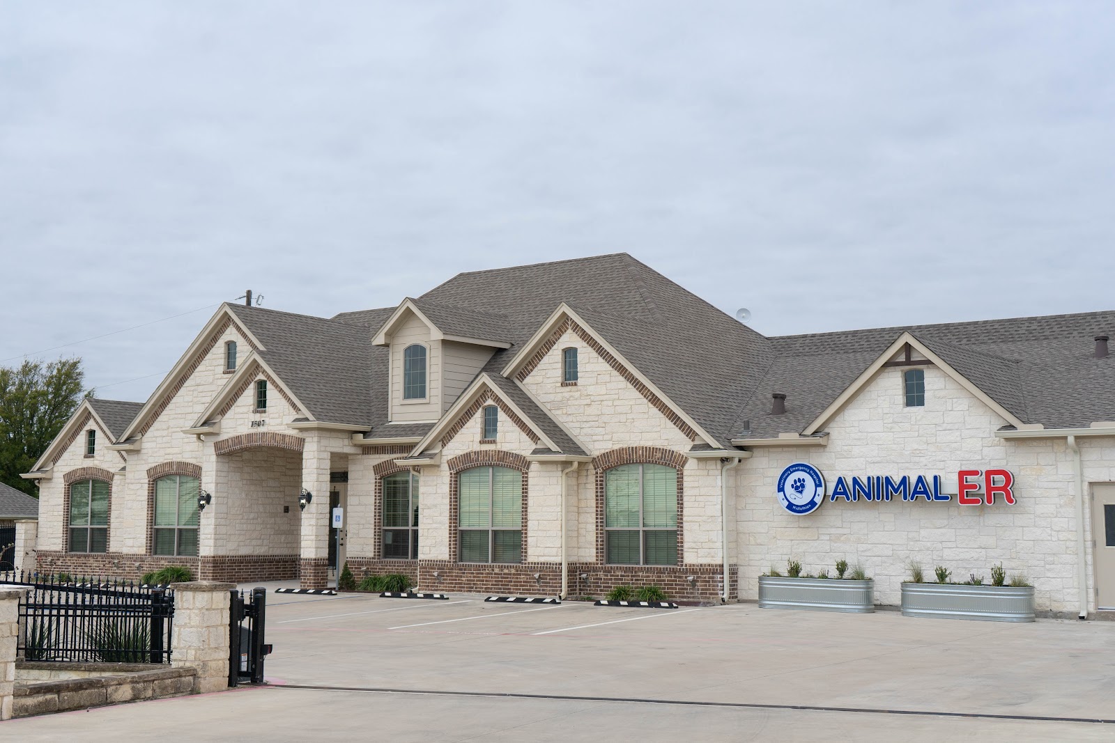Veterinary Emergency Hospital of Midlothian