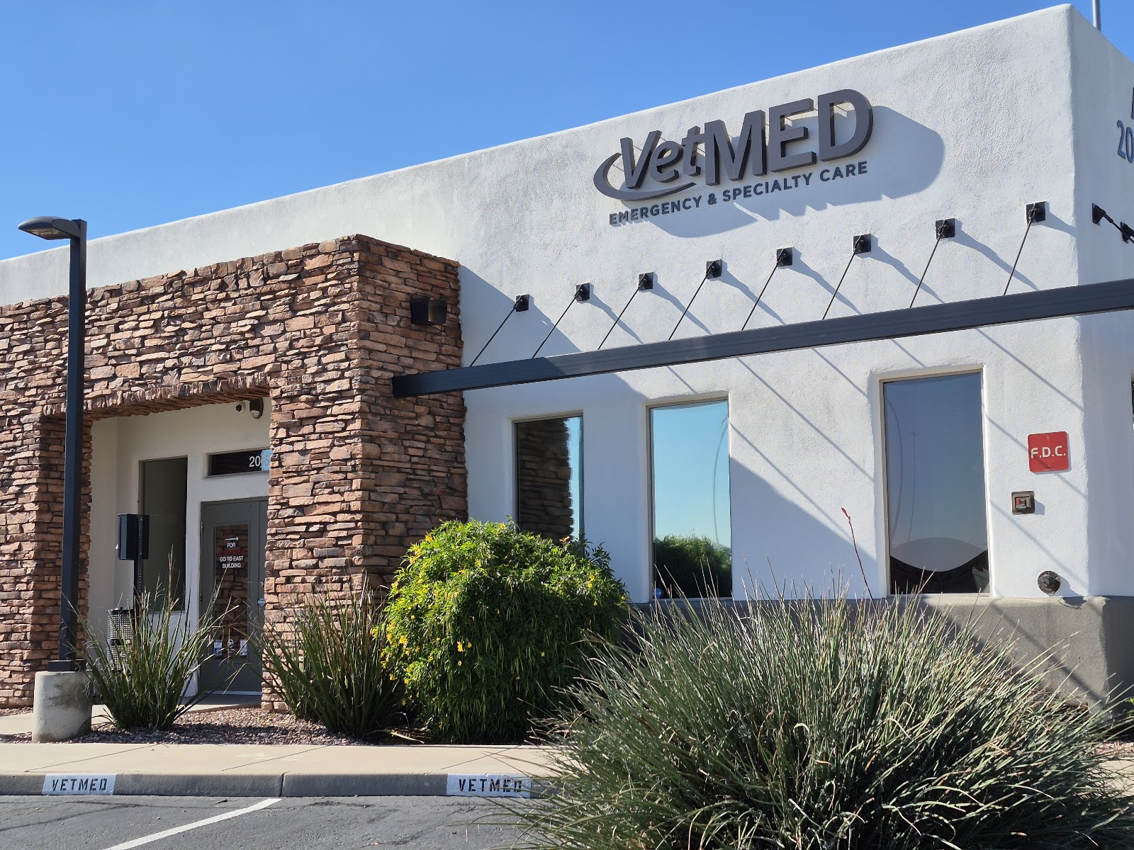 VetMED Emergency & Specialty Veterinary Hospital